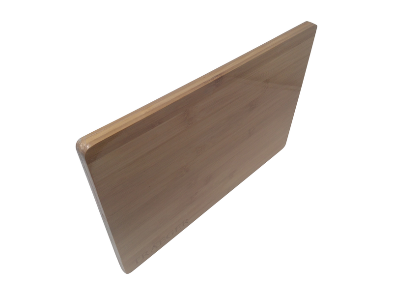 Traeger Magnetic Bamboo Cutting Board, BAC406